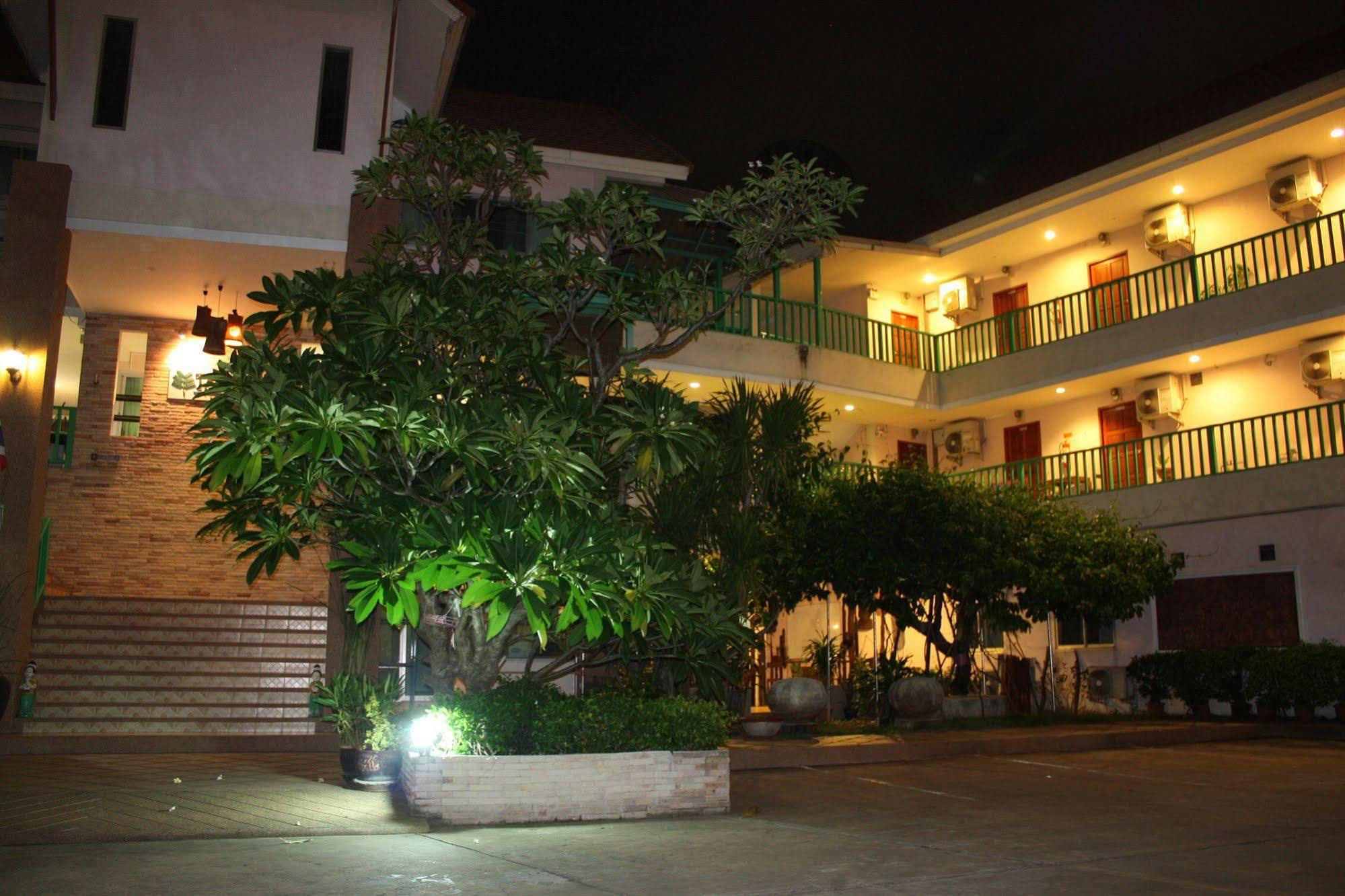 Tamarind Residences Khon Kaen Exterior foto